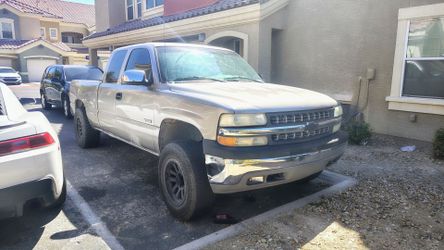 Parts Only off NBS Silverado, 02, 2WD, Good 5.3 Engine, Bad Trans, Good Body, Rear Axle, & Lots More.