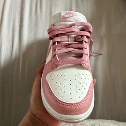 Nike Shoes - Women’s Nike Dunk low