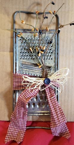 Primmed up vintage grater