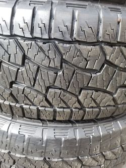 Used tires 265 65 17 hankook $200