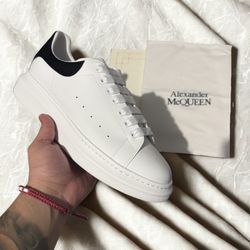 Alexander McQueen 