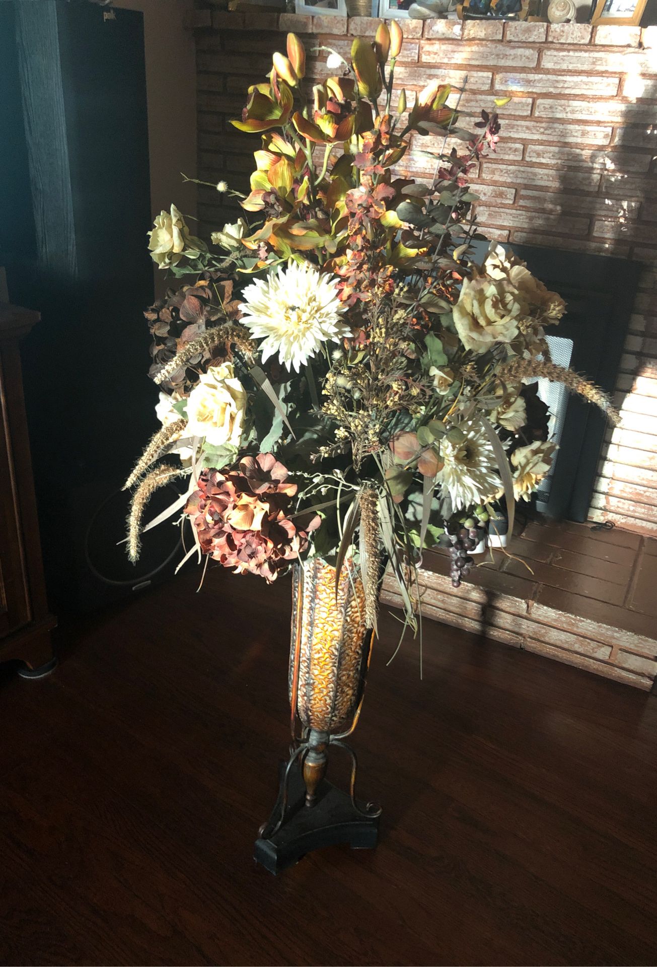 Flower arrangement $30.00