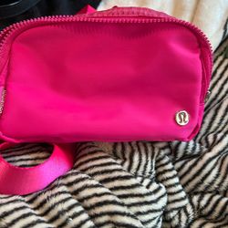Lululemon Belt Bag Hot Pink 