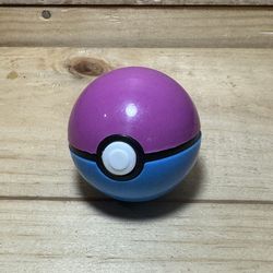 Pokémon Pokeball with Nonofficial colors #scrappy