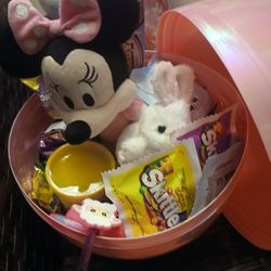Minnie Easter Basket Plush With Lots Of Candy