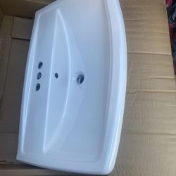 “Glacier Bay 30” Bathroom Sink - No Pedestal - Brand New - $40 / Lavabo de Baño Glacier Bay 30” - Sin Pedestal - Nuevo - $40”
