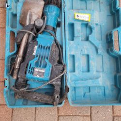 Makita Jack Hammer With Case