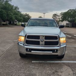 DODGE RAM 2500 4X4 SLT