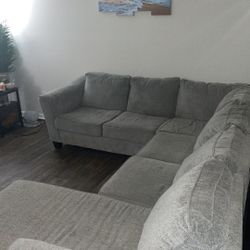 2 Piece Sectional Couch Great Condition