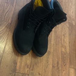 Black Timbs Only Worn 3 Times 10.5