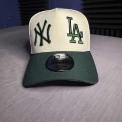 New Era New York Yankees X Los Angeles Dodgers ‘Dual Logo’ 9FORTY A-Frame SnapBack 
