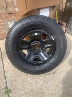 Brand New 275/65r18 Bridgestone Dueler H/T spare 6x5.5 or 6x139.7 bolt pattern Chevy, Toyota
