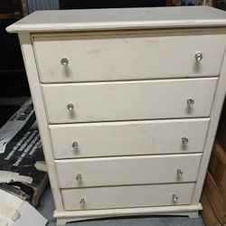 White Washed Chest Of Drawers And Matching Drawers