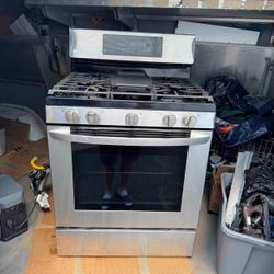 LG LRGE5425S 30” 5-Burner Freestanding Gas Range Stainless Steel Griddle