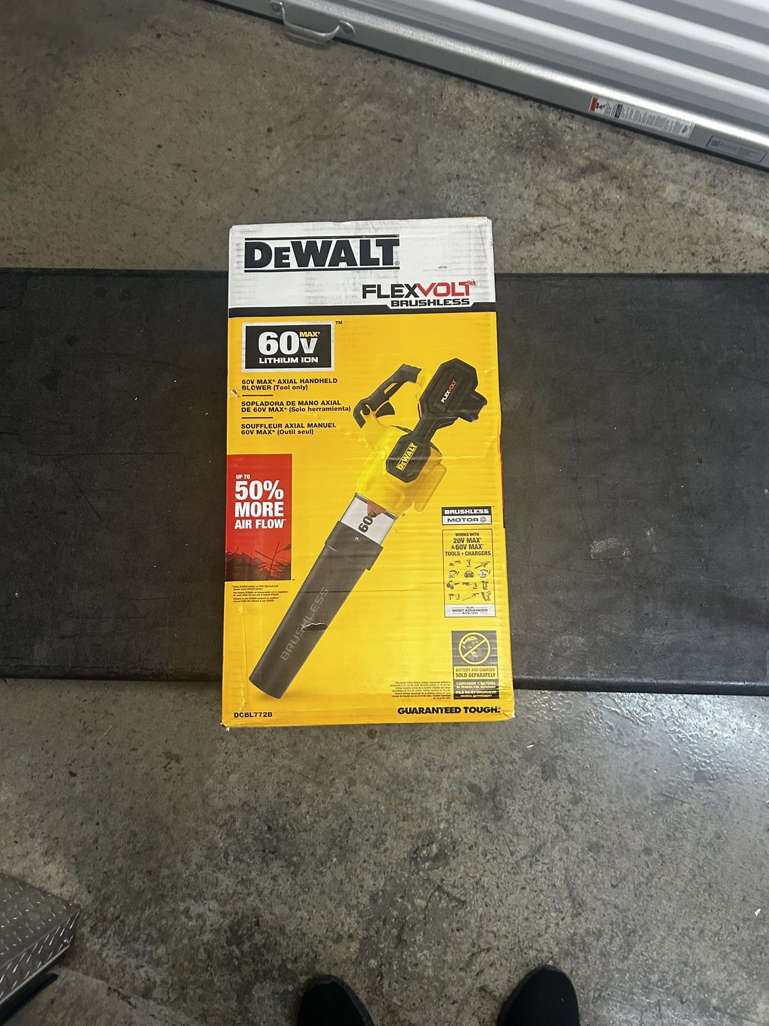 DEWALT FLEXVOLT 60V MAX 125 MPH 600 CFM Brushless Cordless Battery Powered Blower