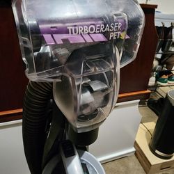 Pet Vacuum Bissell Swivel 