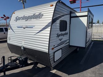2019 Springdale Mini 17 Ft. W/ Slide Out