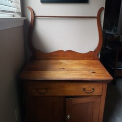 Antique Oak Wash Stand w/Towel Rack