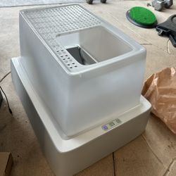 Automatic Cat Litter Box