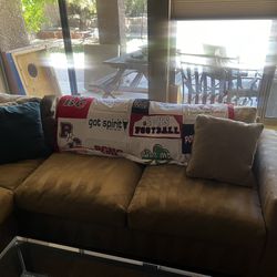 L Sectional Couch In Great Condition 