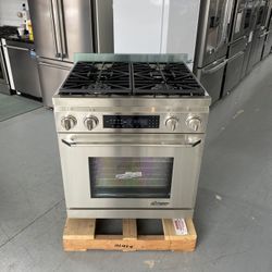 DR30DHNG Dacor Distinctive 30 Dual-Fuel Range with Epicure Style Handle