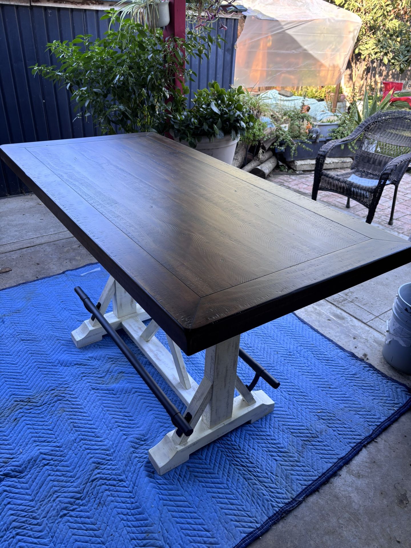 Valebeck Counter Height Dining Table