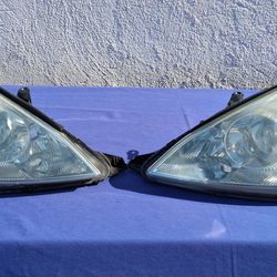 2006-2010 Toyota Sienna headlight assembly