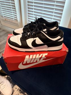 Nike dunk low “panda”