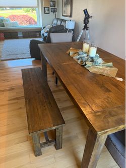 Solid wood bench