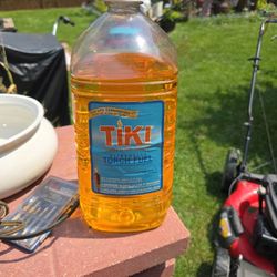 Tiki Torch Fluid