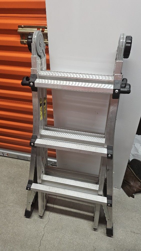 13ft Foldable Ladder