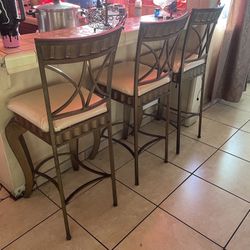 3 High Bar Stools In Great Condition