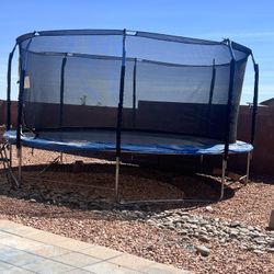 14 Ft Trampoline 