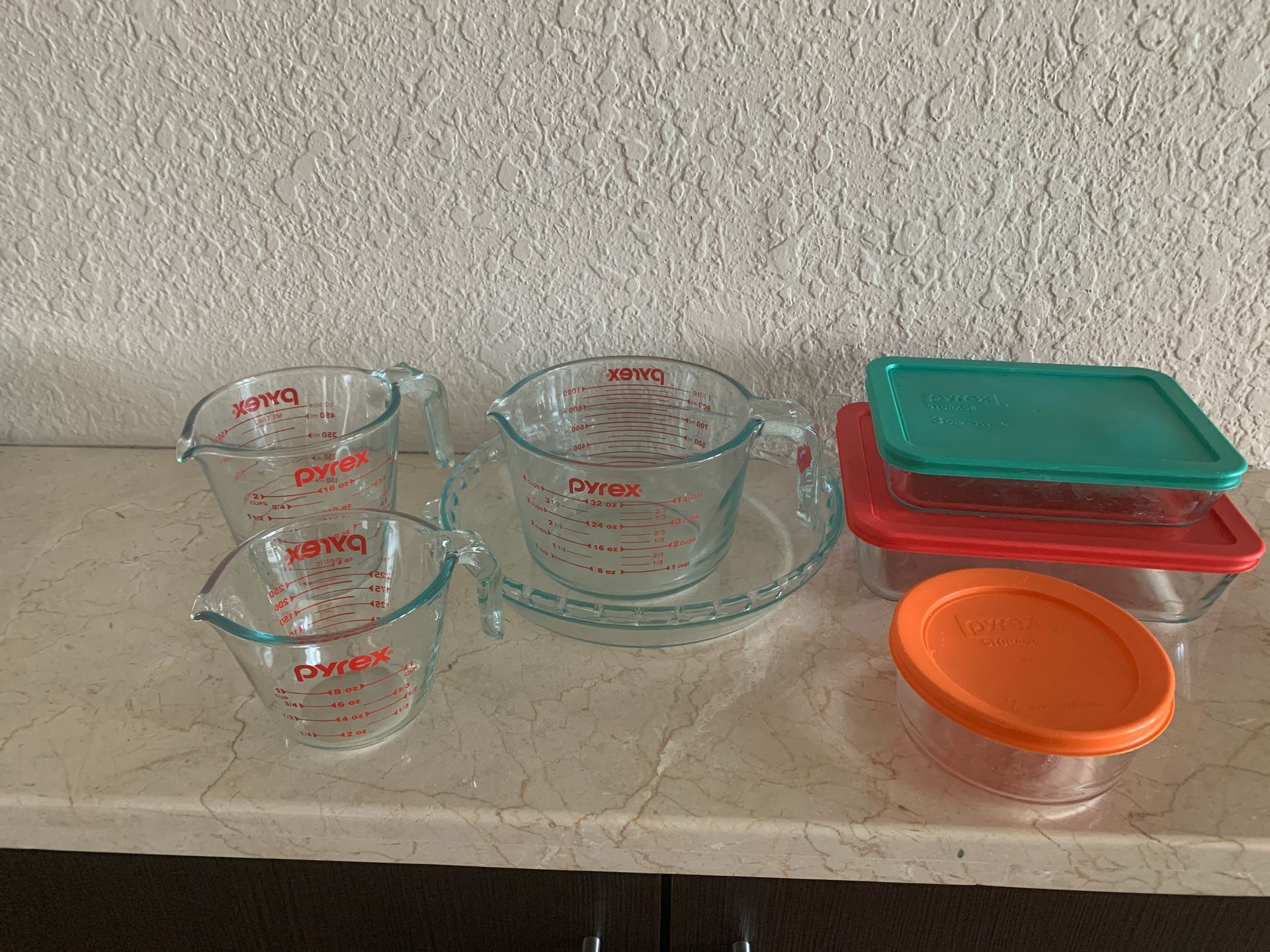 Pyrex Set