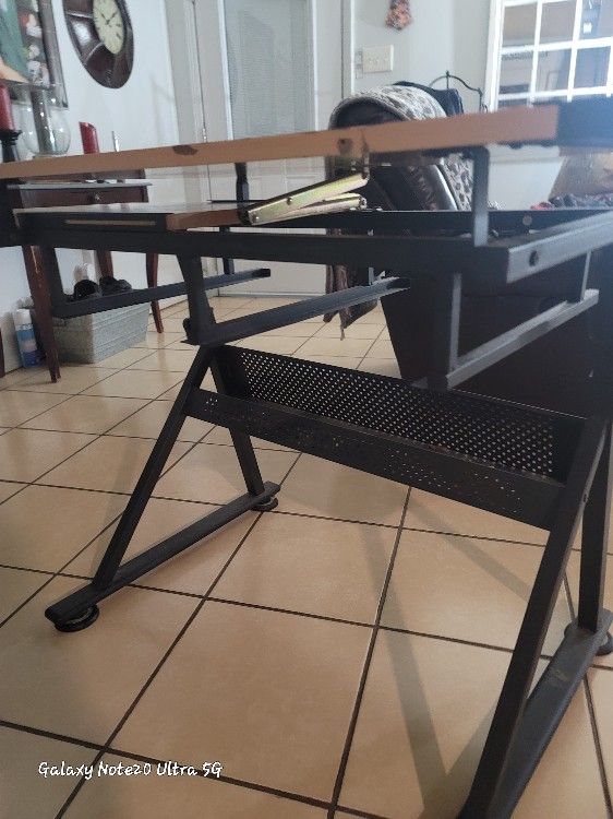Drafting Table....adjustable!!!! Sturdy.. $80 obo..