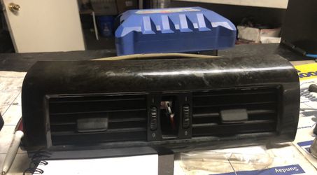 BMW 650 ac vents with wood trim