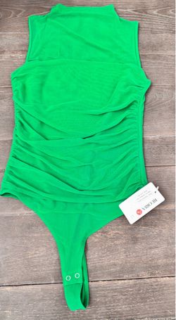 NEW REORIA Neon Green Ruched Mesh Bodysuit – Size Small