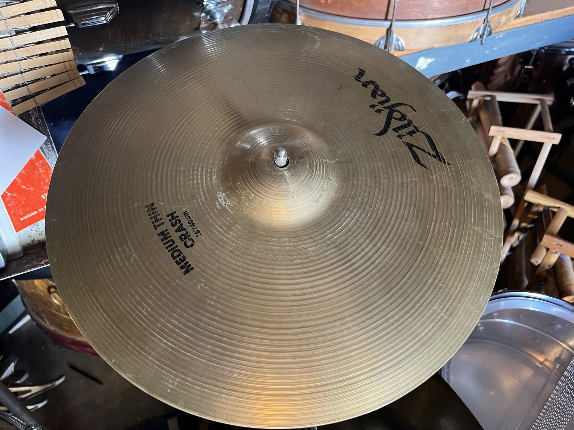 16" zildjian med/thin crash