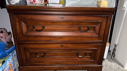 File cabinet