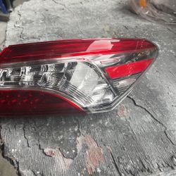 2018 Toyota Camry Right Taillight 