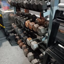 DUMBBELLS, DUMBBELLS, DUMBBELLS...