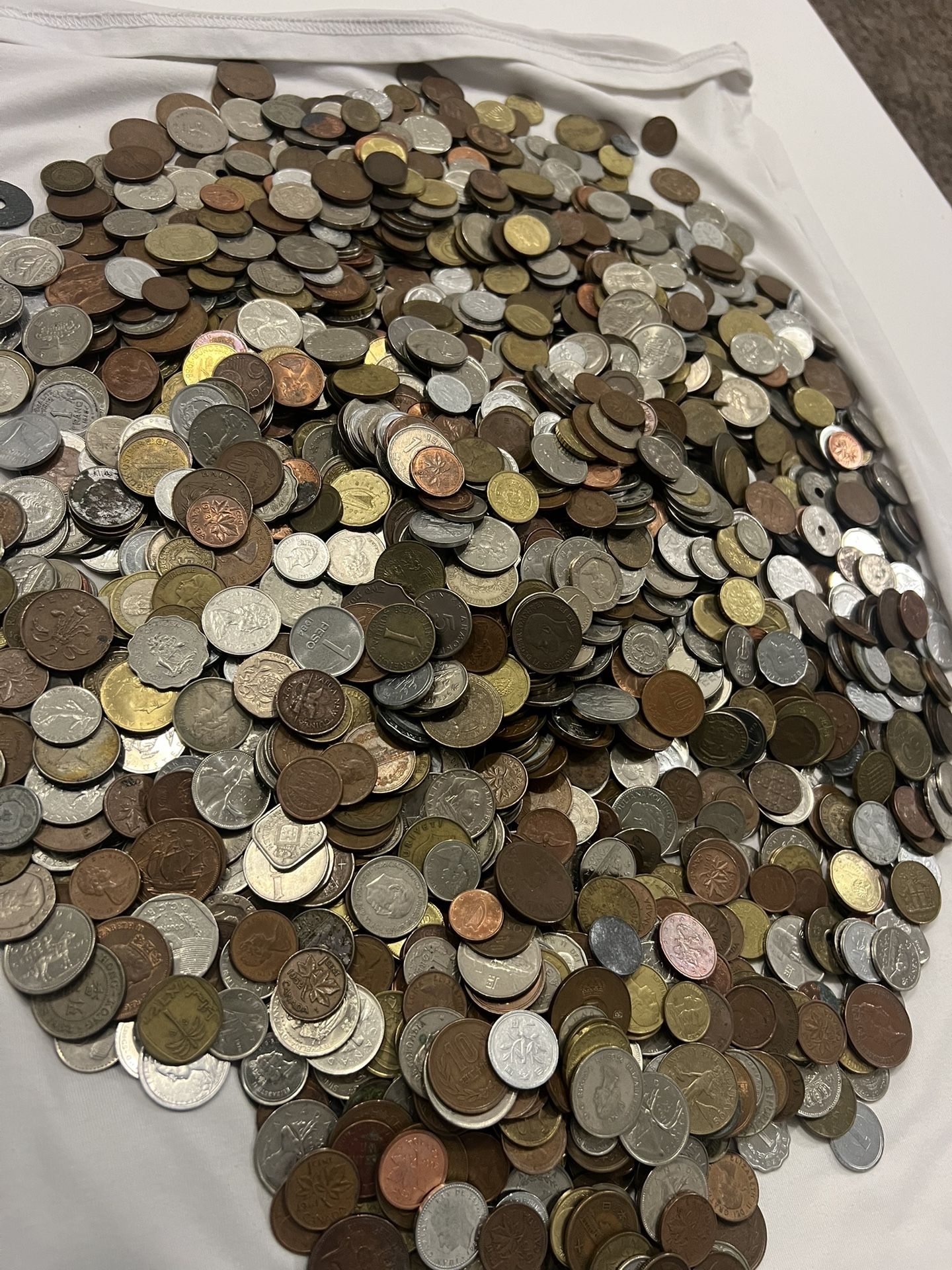 Foreign Coins (2400 pieces) 21 Lb