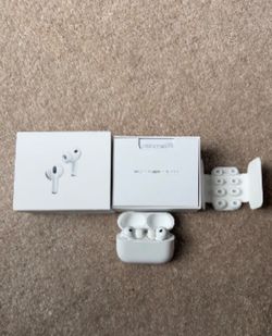 AirPods 3 pro slightly used