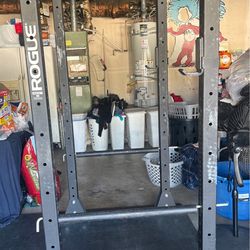 Rogue Fitness Monster Lite Power Rack