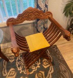 Renaissance Savonarola Throne Carved Lion Heads and Feet Scissor Folding Chair