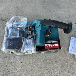 Kit de sierra inalámbrica para azulejos y vidrio Makita Max CXT de 12 voltios y iones de litio de 3-3/8 pulgadas