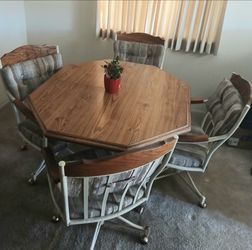 Dining Wood Table & 4 Chairs