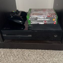 Xbox One W 4 Games And A Controller 