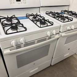 Huge Natural Gas & Electric Stove Sale