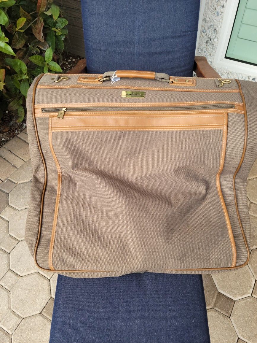 Atlantic Luggage Hanging Garment Bag 